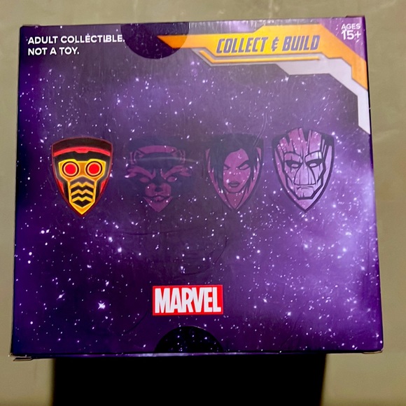 Marvel Guardians of the Galaxy Collectible Star-Lord “Collect & Build” LootCrate - Picture 4 of 5